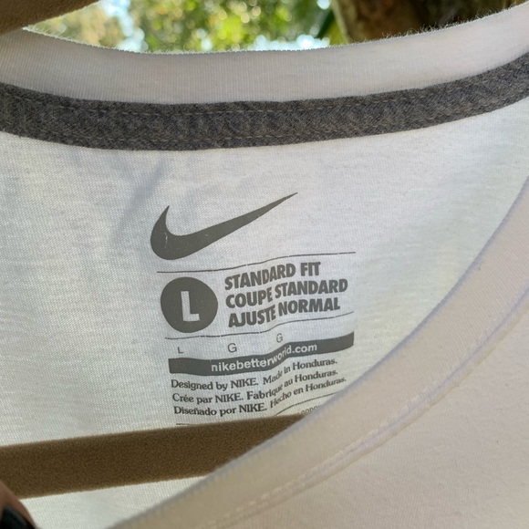 Nike Air Jordan Shirt - Picture 4 of 5